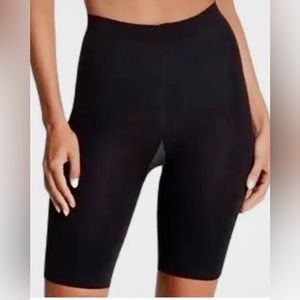 EUC SPANX black Power shorts shapewear